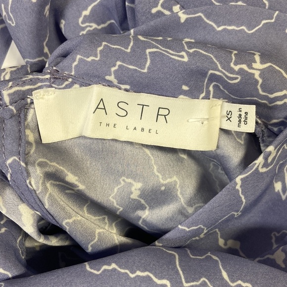 ASTR The Label Draped Bow Back Crop Top Purple Size XS NWT - Picture 6 of 7